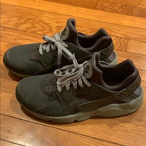 Men’s Air Huarache by Nike - 11.5